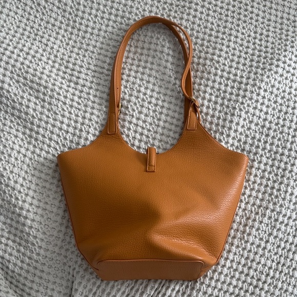 Miztique Isabelle 2 in 1 Scoop Neck Tote - Picture 3 of 3